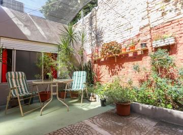 PH · 82m² · 4 Ambientes · Venta - PH 4 Ambientes en Villa Urquiza - Patio y Terraza