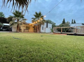 Casa · 135m² · 3 Ambientes · Casa en Venta - 2 Dorm. 1 Baño - 420 m² - Mendoza