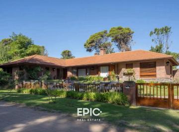 Casa · 620m² · 7 Ambientes · 2 Cocheras · Venta Casa 7 Ambientes Sobre 3 Terrenos Pinamar