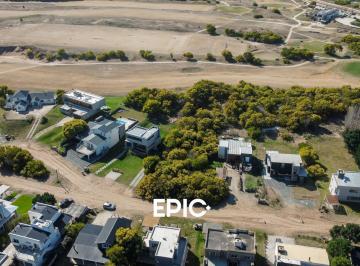 Terreno · 1224m² · Lote en Venta Barrio Golf 329