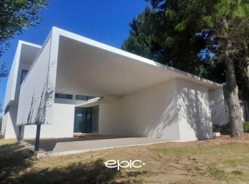 Casa · 190m² · 5 Ambientes · 2 Cocheras · Venta Casa en Senderos IV Costa Esmeralda
