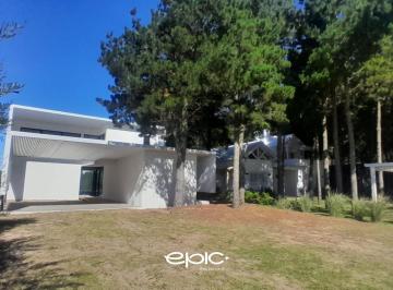 Casa · 190m² · 5 Ambientes · 2 Cocheras · Venta Casa en Senderos IV Costa Esmeralda