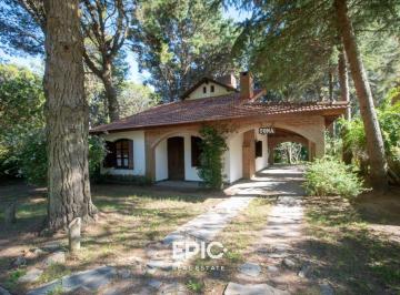 Casa · 137m² · 5 Ambientes · Venta Casa en Valeria del Mar
