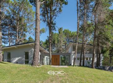 Casa · 195m² · 5 Ambientes · Venta Casa en Villa Robles