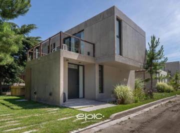 Casa · 114m² · 4 Ambientes · Venta Casa en Pinamar Norte con Seguridad