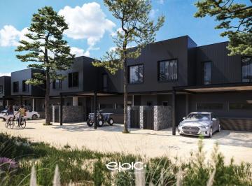 Casa · 89m² · 3 Ambientes · 1 Cochera · Venta de Casa en Barrio con Seguridad en Pinamar Norte