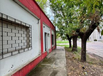 Casa · 126m² · 4 Dormitorios · 1 Cochera · Casa - Saladillo