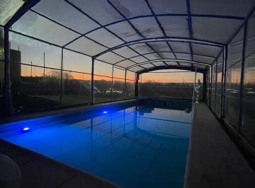 Hotel de 5 ambientes, Villa Parque Siquiman · Complejo de Cabañas en Parque Siquiman - Piscina Climatizada - Gran Parque