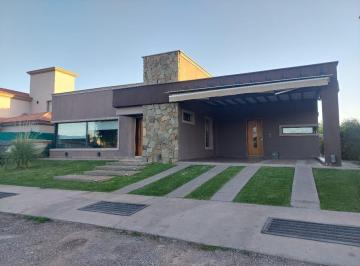 Casa de 5 ambientes, Luján de Cuyo · Casa en Venta Lujan de Cuyo