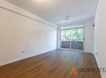 Departamento · 55m² · 3 Ambientes · Departamento en Alquiler con Patio. Apto Profesional