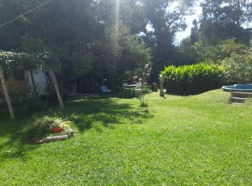 Casa · 1600m² · 3 Ambientes · Casa - Berazategui