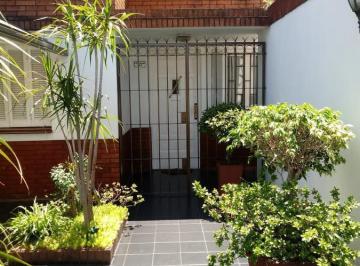 Casa · 264m² · 3 Ambientes · 1 Cochera · Casa - Villa Dominico