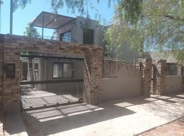 Casa · 250m² · 6 Ambientes · 2 Cocheras · Venta Casa a Estrenar - B° Corredor del Oeste - Mza