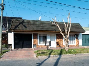 Casa · 180m² · 8 Ambientes · 3 Cocheras · Venta 2 Casas en 1 Oportunidad Florencio Varela