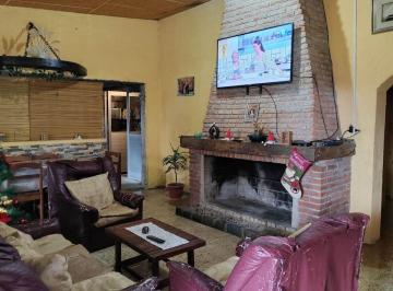 Casa · 235m² · 6 Ambientes · 2 Cocheras · Venta Terreno y Gran Casa 4 Dorm. Barros Blancos