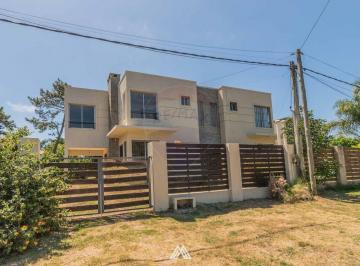 Casa · 84m² · 4 Ambientes · 1 Cochera · Venta Solymar Casa 3 Dorm. Garaje Parrilla