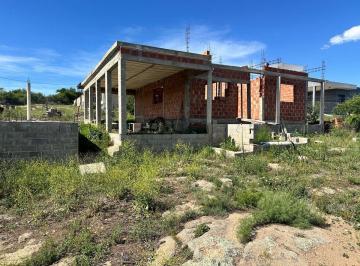 Casa · 41m² · 3 Ambientes · 1 Cochera · Casa en Construcion + Lote de 800 m² y Pileta