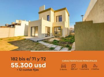Casa · 110m² · 3 Ambientes · 1 Cochera · Casa en Venta - 2 Dorm. 2 Baños - 110 m² - Barrio El Paraíso, Los Hornos [financiada]