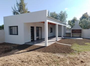Casa · 60m² · 2 Ambientes · Casa en Venta - 1 Dormitorio 1 Baño - 380 m² - San Miguel del Monte