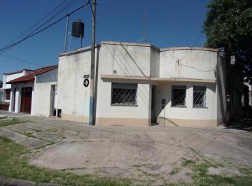 Casa · 48m² · 2 Ambientes · Alquiler - Casa - 1 Dormitorio - Marcos Paz 5501 - Azcuenaga - Rosario