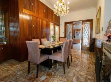 Departamento · 122m² · 6 Ambientes · Departamento en Venta - 3 Dorm. 1 Baño - 125 m² - La Plata
