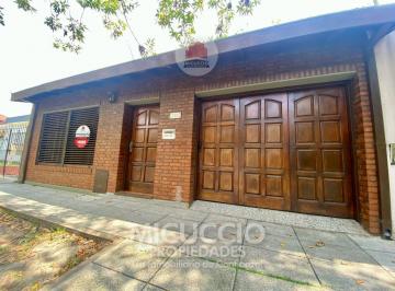 Casa · 171m² · 5 Ambientes · 1 Cochera · Casa en Venta, Don Bosco N°549 Entre H. Yrigoyen y Asborno, Escobar Centro