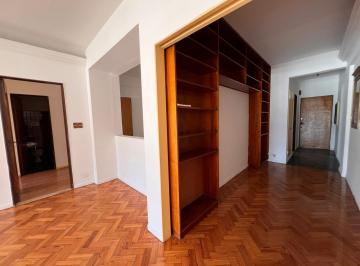 Departamento · 113m² · 3 Ambientes · "Amplio y Luminoso Semipiso de 3 Ambientes en El Corazón de Avellaneda"