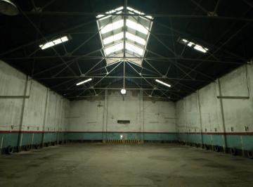 Bodega-Galpón · 840m² · Galpón con Vivienda en Venta
