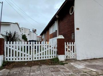 DIT-DIT-6173_2 · Casa 2 Dorm.. | Mendoza 3783