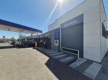 Local comercial · 58m² · 5 Cocheras · Alquiler Local Comercial en Estación de Servicio