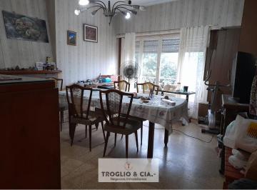 Casa · 171m² · 3 Ambientes · 1 Cochera · Local + Casa 3 Amb + Cochera Externa - Av Juan B Justo 3100