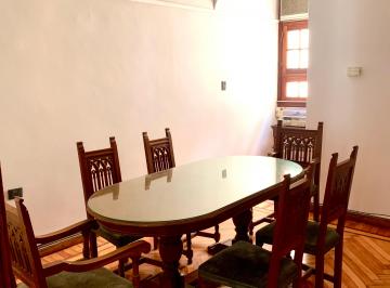 Sala de Reunión · Oficina Amueblada, Pintada y con Pisos Pulidos y Plastificados.