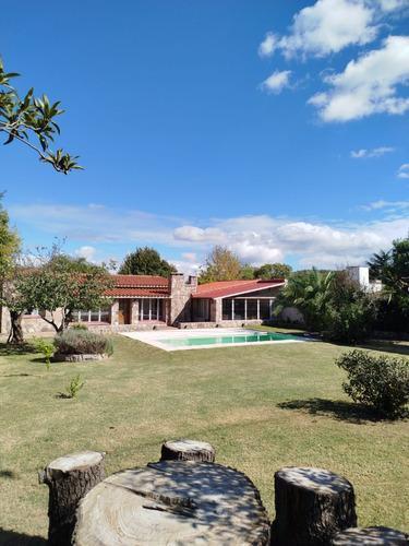 Casa · 150m² · 2 Ambientes