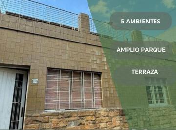 Casa · 160m² · 5 Ambientes · Casa en Venta 7 Ambientes en Castelar Sur