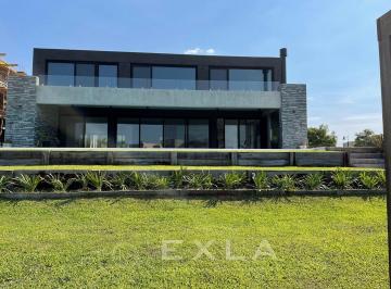 Casa · 590m² · 5 Ambientes · 4 Cocheras · Casa en Venta Ubicado en El Yacht, Nordelta, G. B. a. Zona Norte