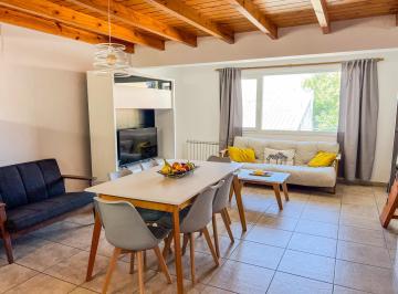 Departamento de 2 ambientes, San Carlos de Bariloche · Espacioso Dúplex, en El Corazón de Bariloche Cerca Al Centro Civico.