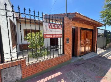 Casa de 5 ambientes, Las Heras · Casa en Venta en Barrio Municipal