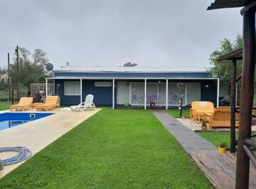 Quinta vacacional · 90m² · 4 Ambientes · 4 Cocheras · Quinta - San Vicente