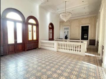 Oficina comercial · 1748m² · 13 Ambientes · Casona Ideal Oficina Más Local - Venta - Cercanía Plaza San Martín - Zona Centro