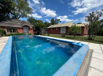 Casa · 250m² · 5 Ambientes · 4 Cocheras · Venta Casa Quinta de 4 Ambientes con Pileta - Villa Lía, San António de Areco