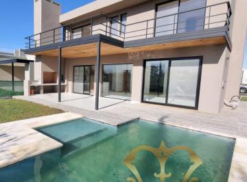 Casa · 200m² · 5 Ambientes · 2 Cocheras · Oportunidad Venta Casa 5 Amb en Vila Marina II Villanueva Tigre