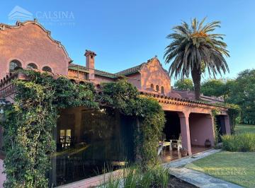 Casa · 433m² · 5 Dormitorios · 4 Cocheras · Casa en Venta - Villa Allende