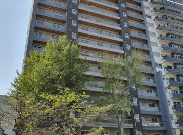 Departamento · 68m² · 3 Ambientes · 3 Ambientes Al Frente - Alquiler - Barracas