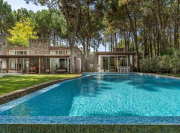 Casa · 600m² · 7 Ambientes · 3 Cocheras · Casa en Venta La Herradura Pinamar