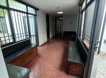 Local comercial de 12 ambientes, Godoy Cruz · Alquilo Local Grande con Oficinas y Privados en Godoy Cruz