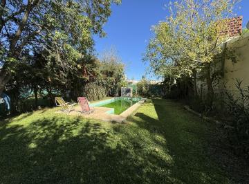 Casa · 73m² · 3 Ambientes · 2 Cocheras · Casa en Venta 2 Dorm. - Pileta