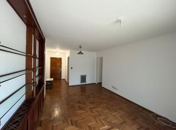 Departamento · 68m² · 5 Ambientes · Departamento en Venta Dos Dorm. con Patio Propio Centro