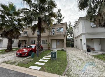 Departamento · 75m² · 3 Ambientes · 1 Cochera · Departamento en Venta en Boukevard del Sol