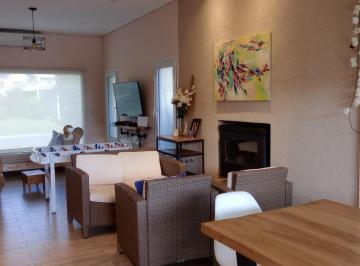 Casa · 170m² · 4 Ambientes · Casa Chalet en Alquiler en Vistas, Puertos, Escobar