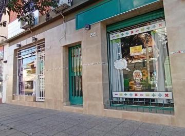 PH · 120m² · 6 Ambientes · PH en Venta - 3 Dorm. 3 Baños - 180 m² - Ramos Mejía